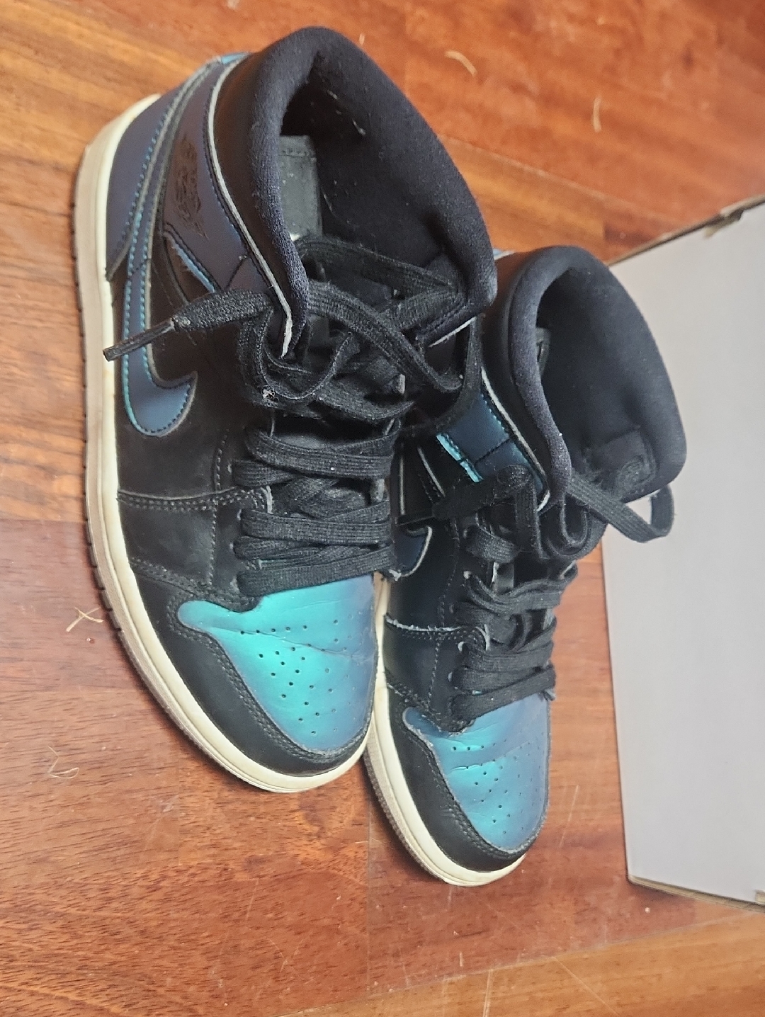 Women's Air Jordan 1 Mid 'Iridescent